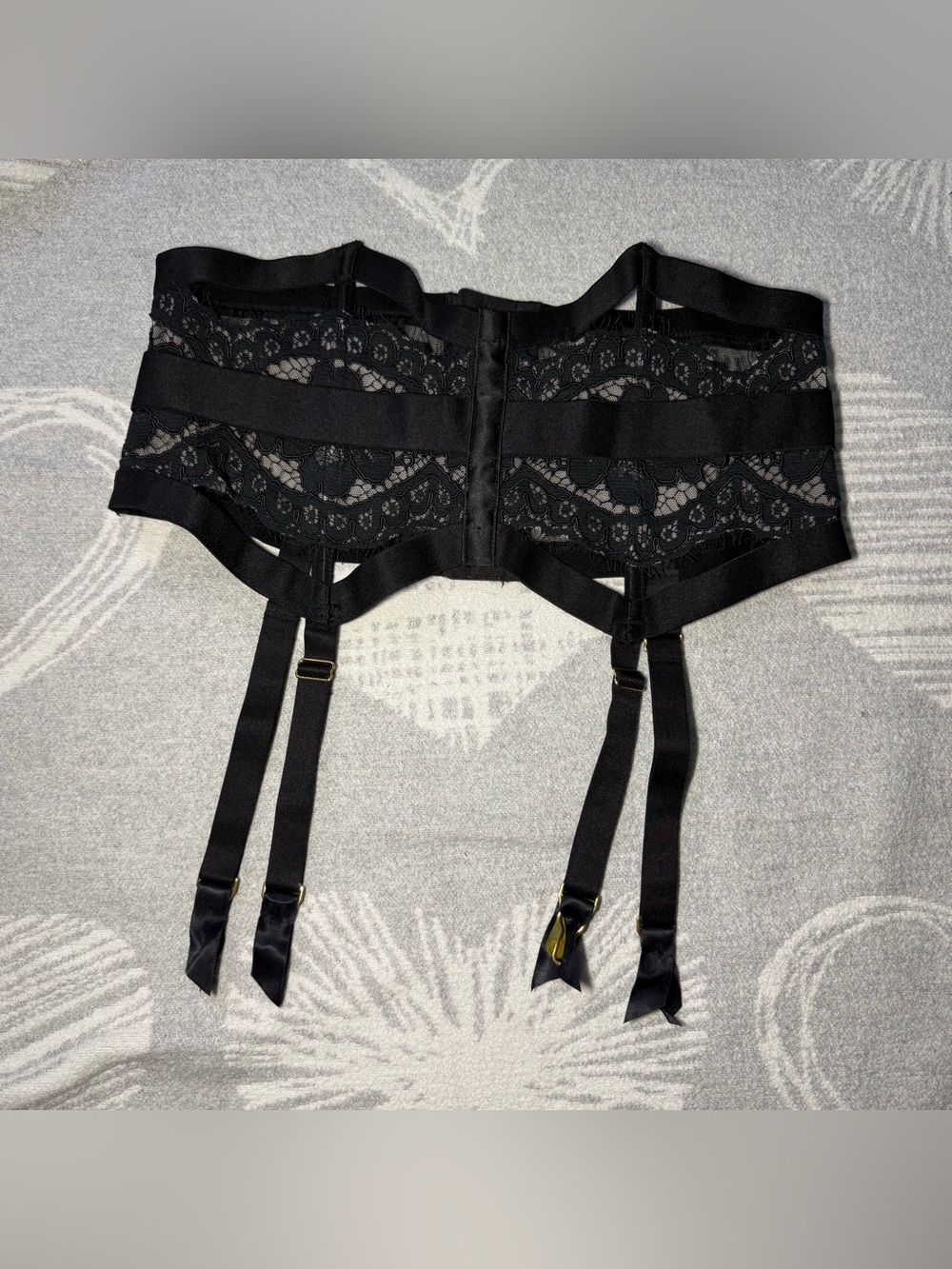 Victoria's Secret Garter Belt XS/S Scandalous Black Chantilly Lace Mesh